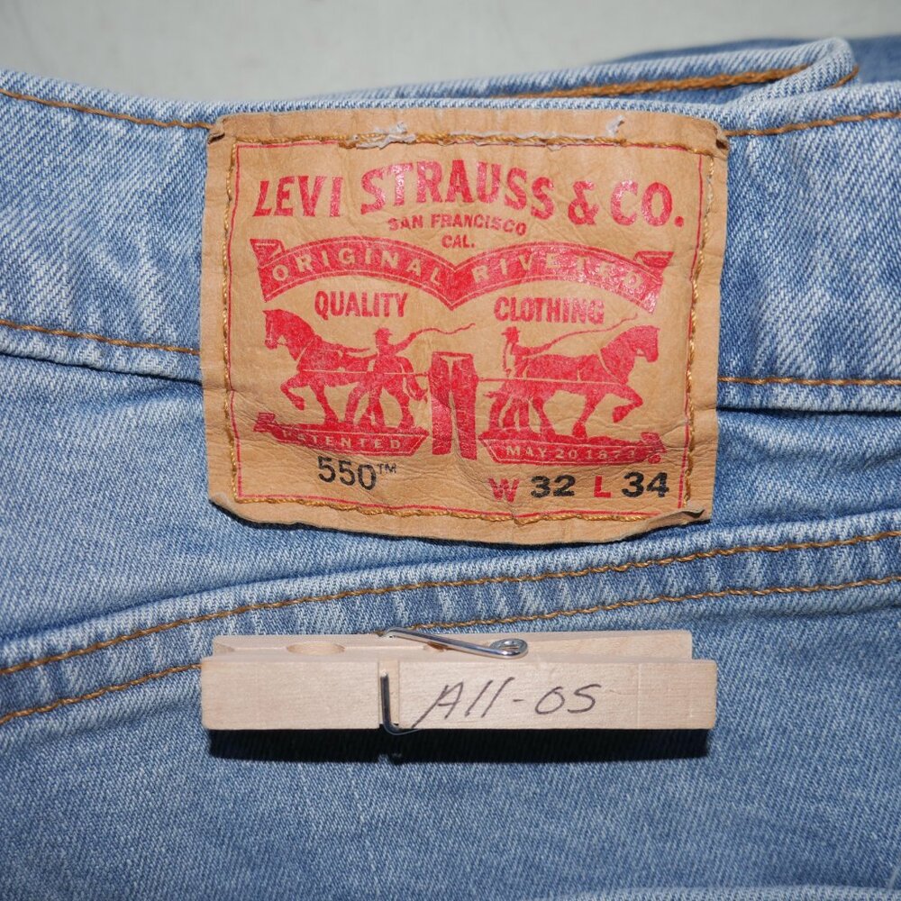 Levis 550 Relaxed Fit Jeans Men's Size 32x34 Premium Light Wash Denim NEW - Picture 6 of 10
